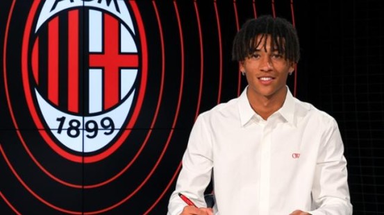 "Milan" 19 yaşlı futbolçu ilə müqaviləni uzatdı