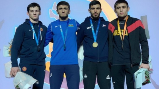 Azərbaycan güləşçiləri Kiyevdən 6 medalla dönür