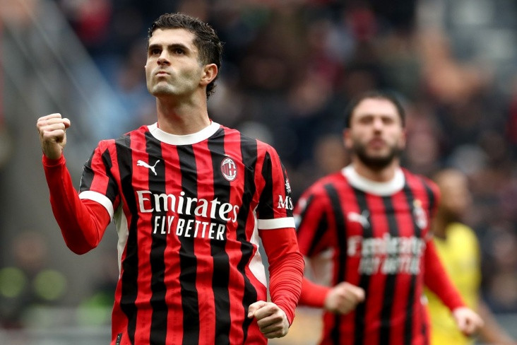 İngiltərənin iki klubu "Milan"ın amerikalı yarımmüdafiəçisini transfer etmək istəyir