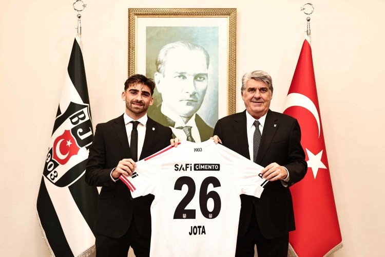 Portuqaliya millisinin üzvü "Beşiktaş"da - RƏSMİ