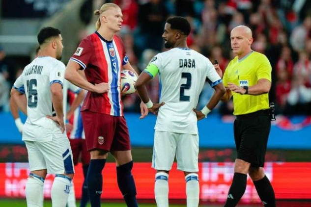 Haaland: "Milli formanı üzərində daşımaq böyük şərəfdir"