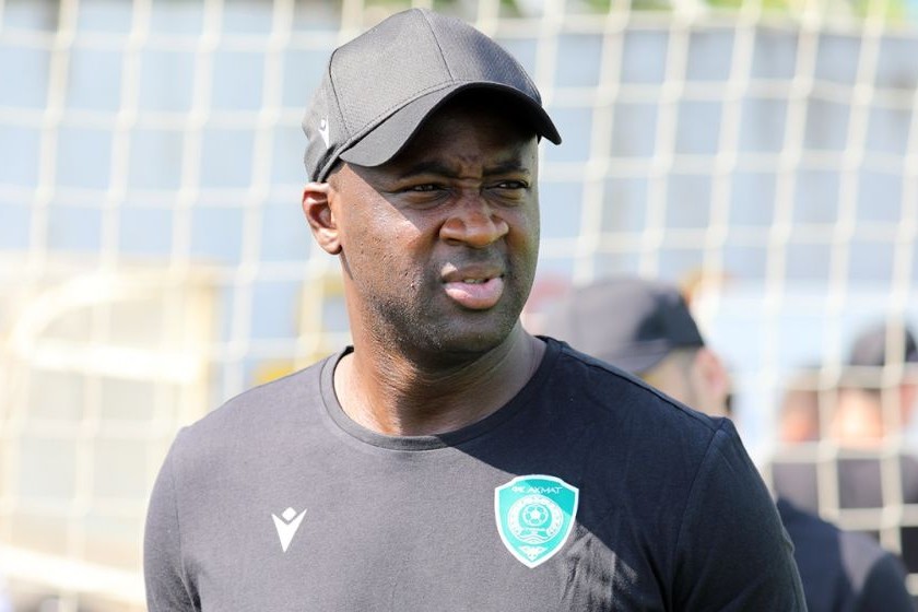 Yaya Ture Belçika klubunun “sükanı arxasına” keçib
