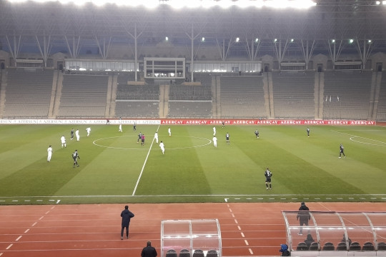 “Neftçi” 8 nəfərlə “Qarabağ”a qalib gəldi, liderliyi ələ keçirdi
