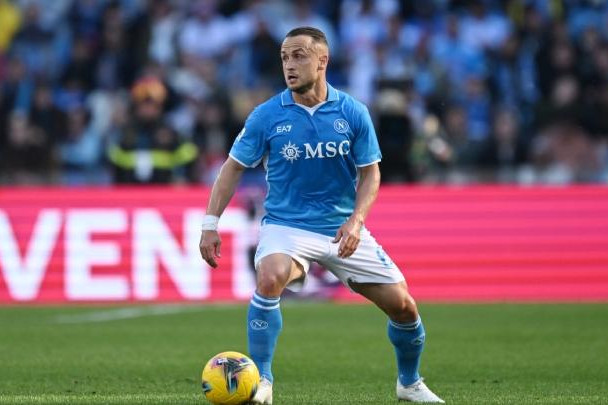 “Napoli”nin yarımmüdafiəçisi İngiltərə klubunun hədəfində