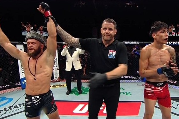 UFC döyüşçüsü “Sabah”ın oyununda