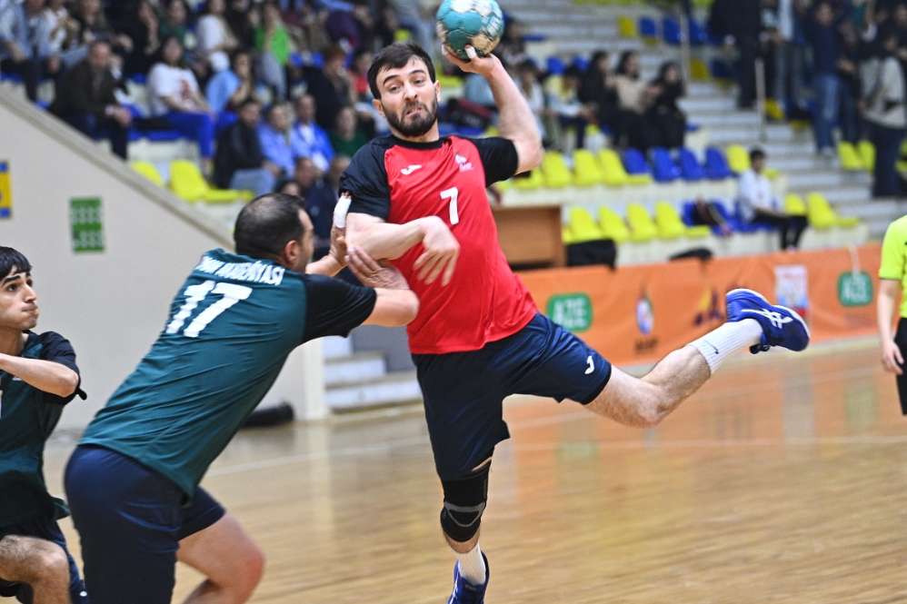 “Kür” liderliyini davam etdirir