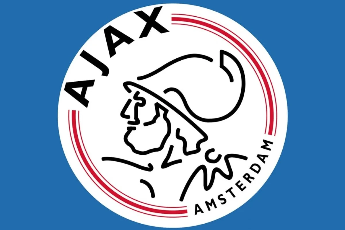 “Ayaks” 7 futbolçusunu transferə çıxardı