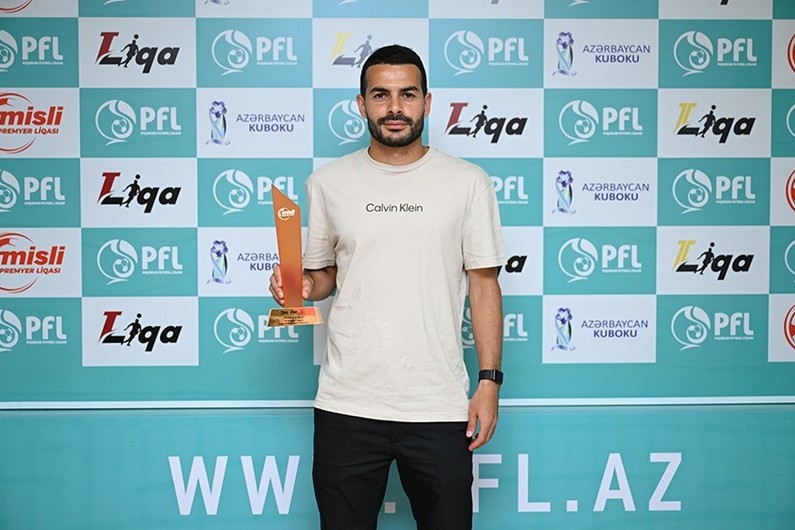 Emin Mahmudov mükafatlandırılıb