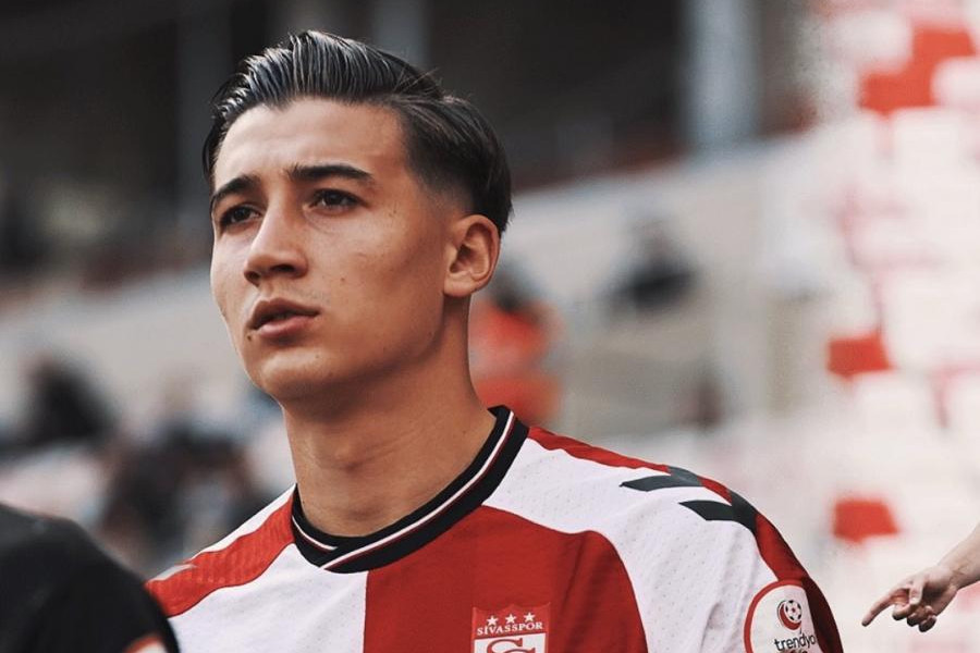 Mert Çelik üzr istədi