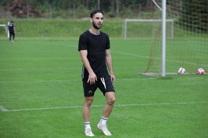 “Qarabağ”ın yeni transferi: “Səbirsizliklə gözləyirəm” - VIDEO