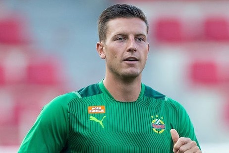 “Neftçi” kollektiv futbol oynayır” - “Rapid”in futbolçusu