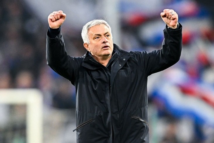 Mourinyo "Fənərbaxça"dan ayrılmağa hazırdı