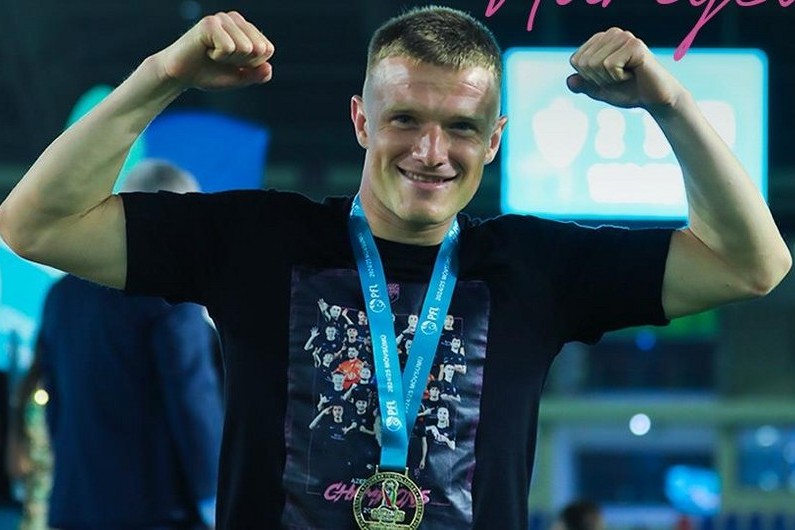 "Sabah" daha bir futbolçusu ilə müqavilənin müddətini uzadıb