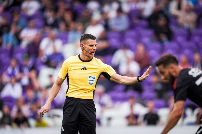 “Qarabağ”ın U-19 komandasının “Ayaks”la oyununda macarıstanlı hakim