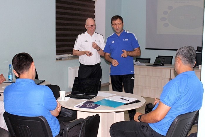 UEFA-nın Pro kateqoriyalı məşqçi kursunun III mərhələsi