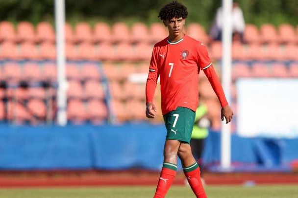 Ronaldonun oğlu Portuqaliyanın U-16 millisində ilk qolunu vurdu - Video