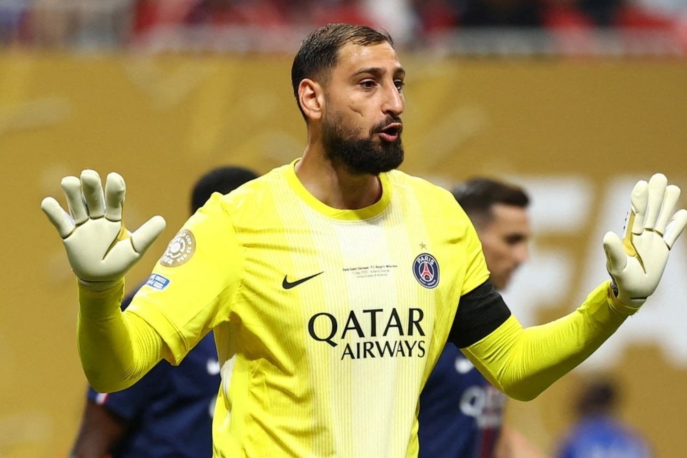 Canluici Donnarumma “Mançester Siti”də - Rəsmi