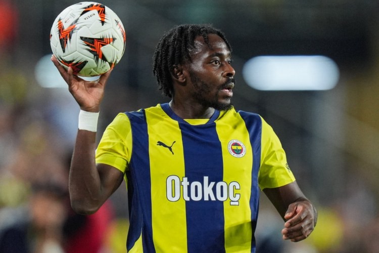 Nigeriyalı futbolçu "Fənərbaxça"dan gedəcək