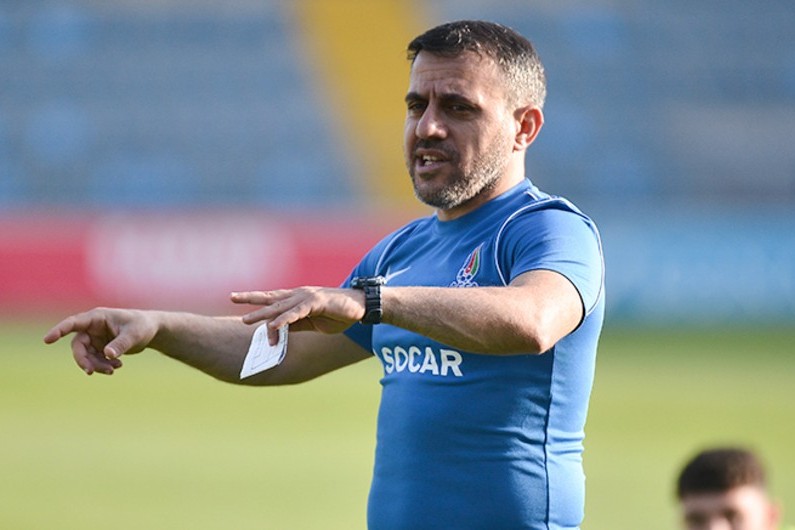 Ayxan Abbasov: "Futbolçular meydanda maksimum nəticəyə köklənməlidirlər"