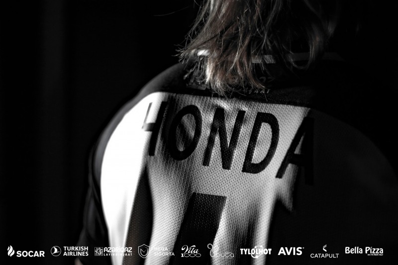 Xoş gəldin, Keysuke Honda! - VİDEO