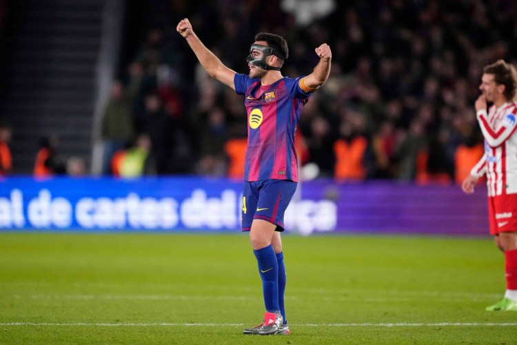 "Barselona" İspaniya millisinin üzvü ilə müqavilə imzalayacaq