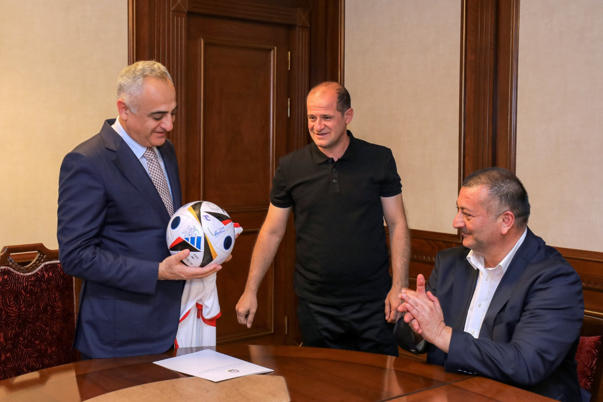 Elmar Baxşıyev: "Səfər bizə müsbət enerji ötürdü"