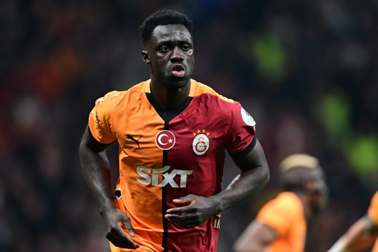 "Qalatasaray" müdafiəçisi üçün 20 milyon avro tələb edəcək