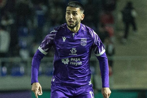 "Sumqayıt" daha bir futbolçu ilə vidalaşdı