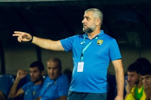 "Transfer məsələlərində yanılmamağa çalışırıq" - Adil Şükürov