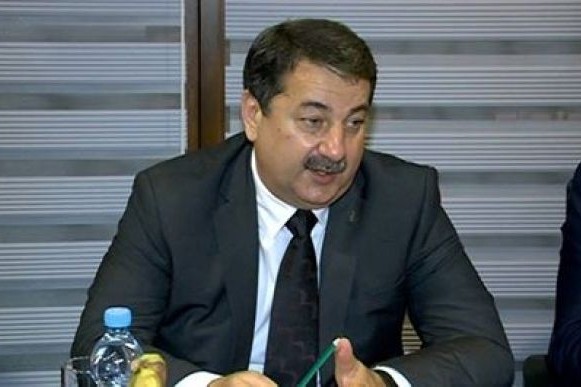 Vaqif Sadıqov: "Həmin istəklə də cavab qarşılaşmasına çıxmalıdırlar"