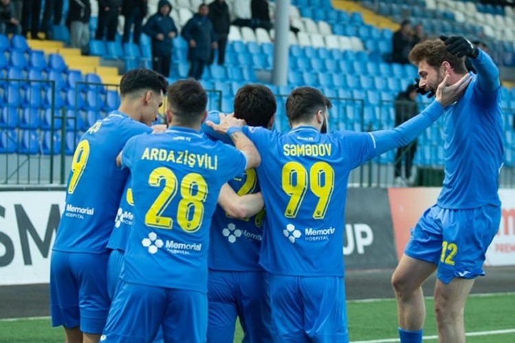 "Kəpəz" 3 futbolçu ilə yollarını ayırdı