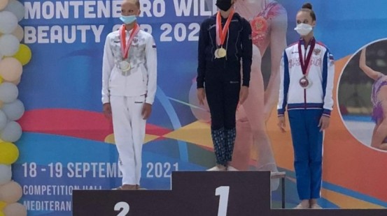 Azərbaycanın bədii gimnastları Monteneqroda 6 medal qazandı