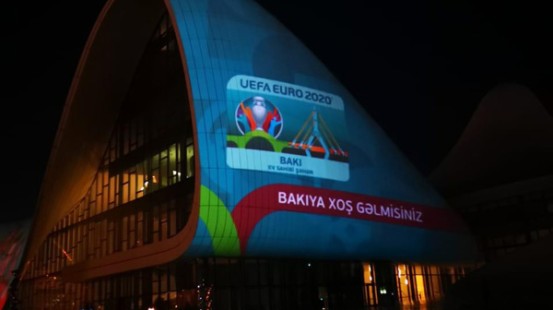 Heydər Əliyev Mərkəzi üzərində AVRO-2020 iştirakçılarınin görüntüləri nümayiş etdirilib