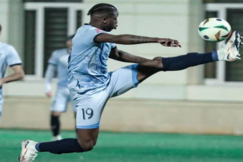 Super Liqa təmsilçisi "Zirə"nin futbolçusunu istəyir