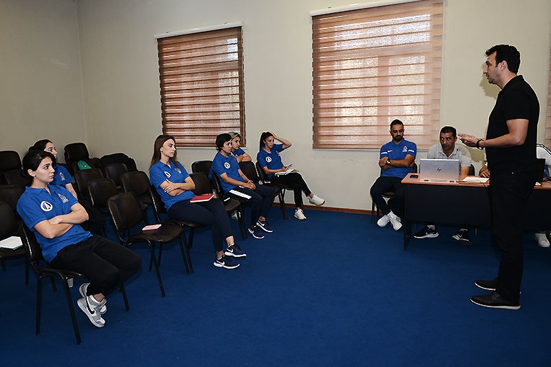 Qadın məşqçilər üçün UEFA A kursu