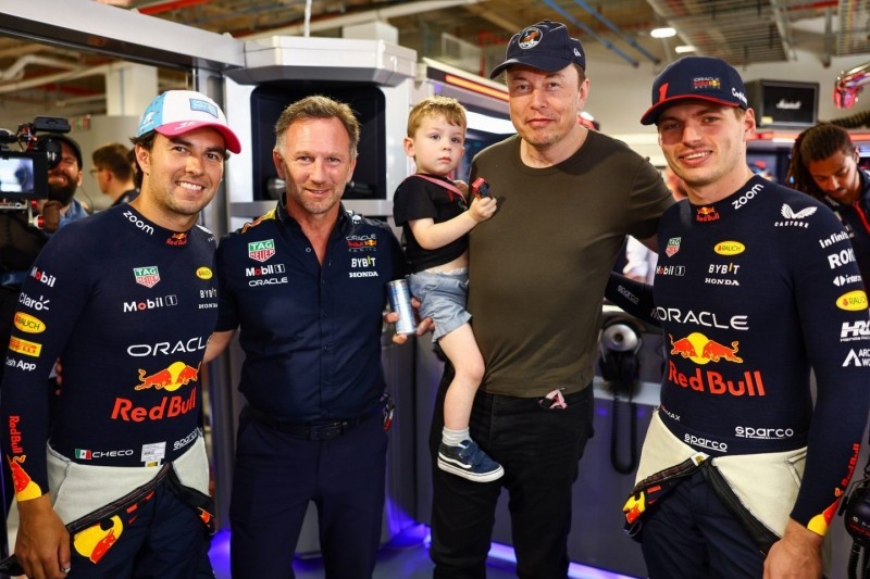 "Onun Formula 1 yarışlarını izləməyə gəlməsi bizi sevindirir"