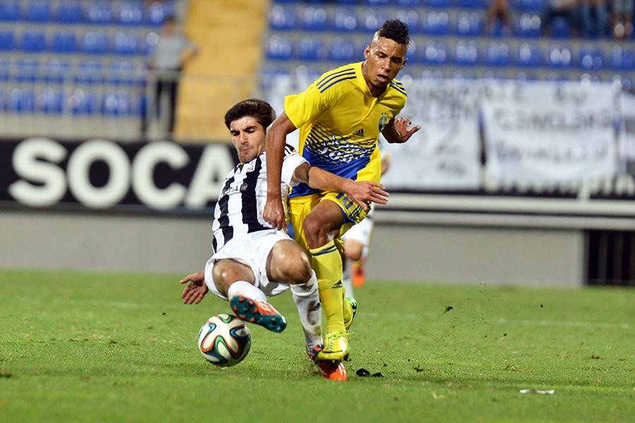 “Neftçi” və “Kəpəz”in sabiq hücumçusu iki ildən sonra meydana qayıdır