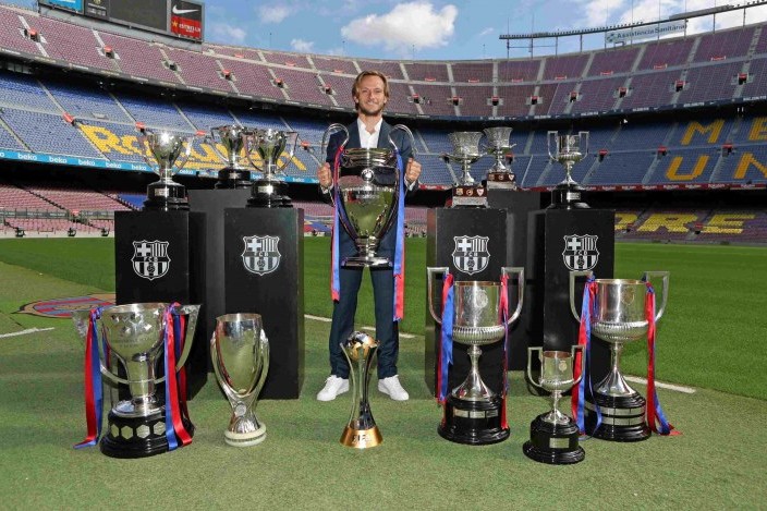 "Zirə"nin rəqibinin məşhur futbolçusu karyerasını başa vurdu