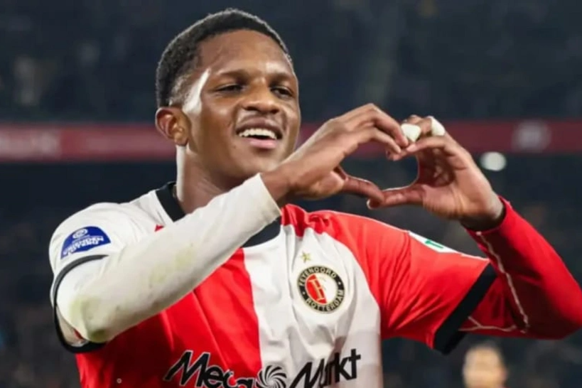 "Bavariya" 19 yaşlı futbolçunun transferi üçün danışıqlara başlayıb