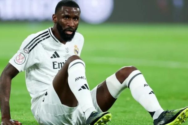 Rüdiger karyerasını erkən başa vura bilər