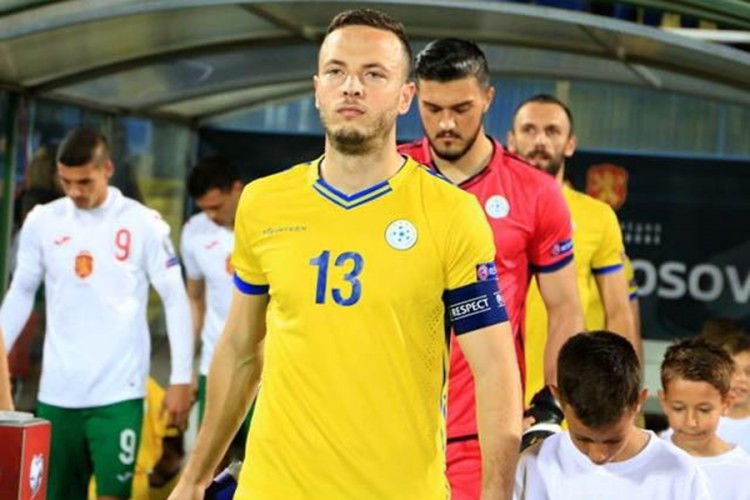 "Napoli"nin müdafiəçisi "Qalatasaray"ın hədəfində
