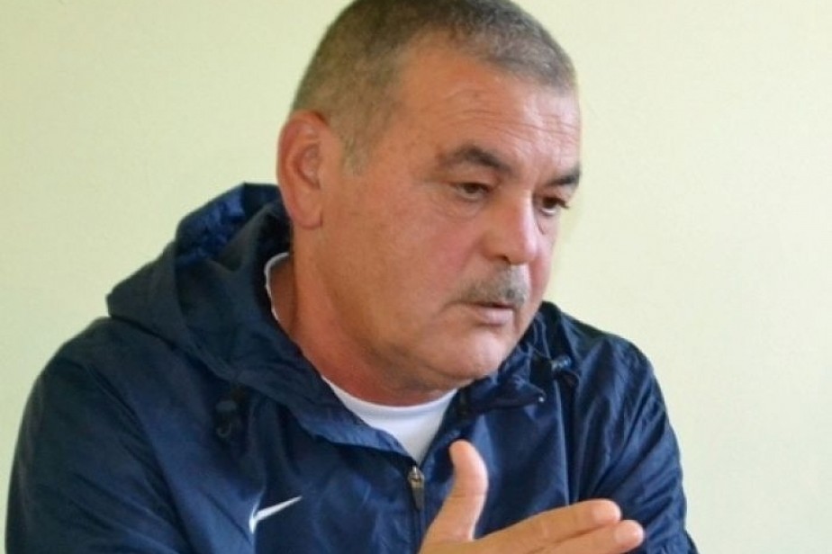 Yaşar Vahabzadə: "Mənə görə əksinədir, "Qarabağ"..."