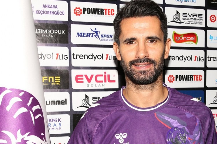 "Fənərbaxça"nın sabiq futbolçusu I Liqa klubunda