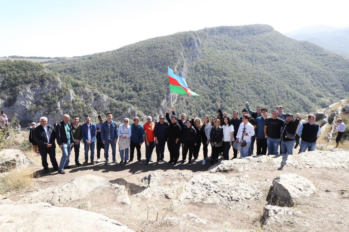 Vüqar Həşimov Memorialının iştirakçılarına Şuşada tur təşkil olunub