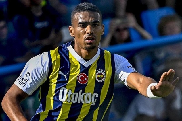 "Spartak" və "Qalatasaray" "Fənərbaxça"nın müdafiəçiləri ilə maraqlanır