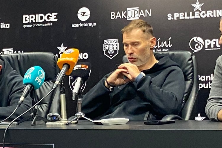 Vasili Berezutski: "Kimi gördümsə, hamını finala dəvət etdim"