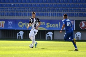 Türkiyə klubları "Neftçi"nin futbolçusu üçün hərəkətə keçdi - 350 minlik transfer