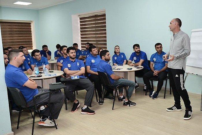 “D” kateqoriyalı məşqçi kurslarına start verildi
