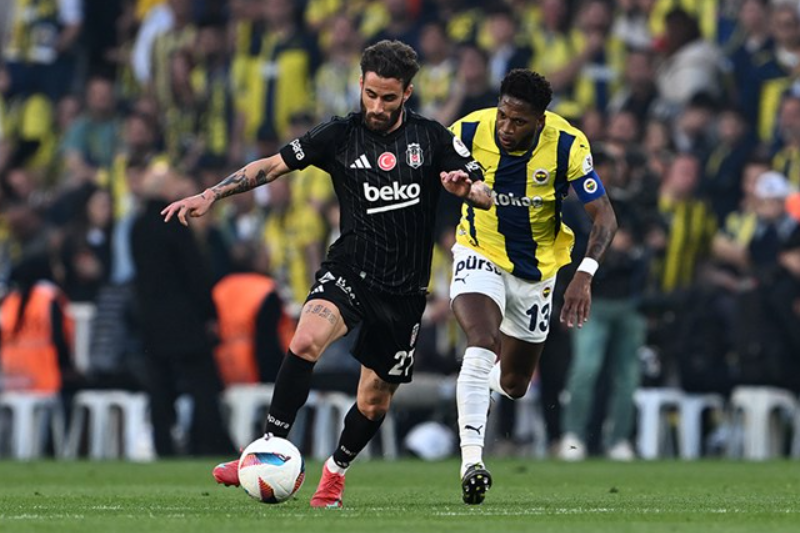 Rafa Silva qərarını verdi
