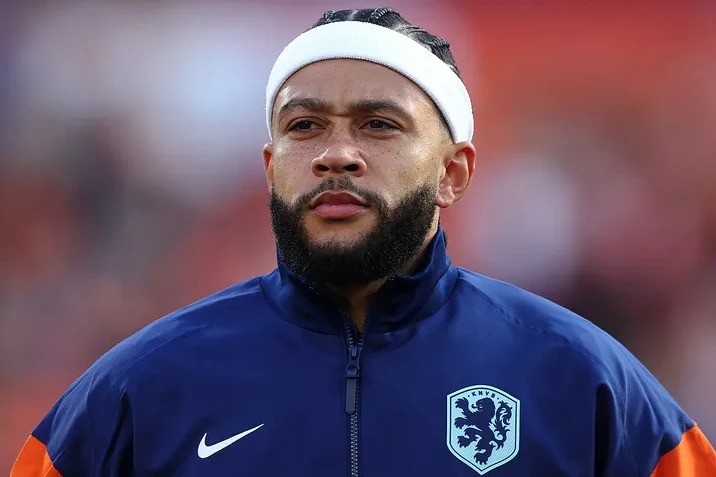 Memfis Depay Niderland futbolunun tarixinə düşdü